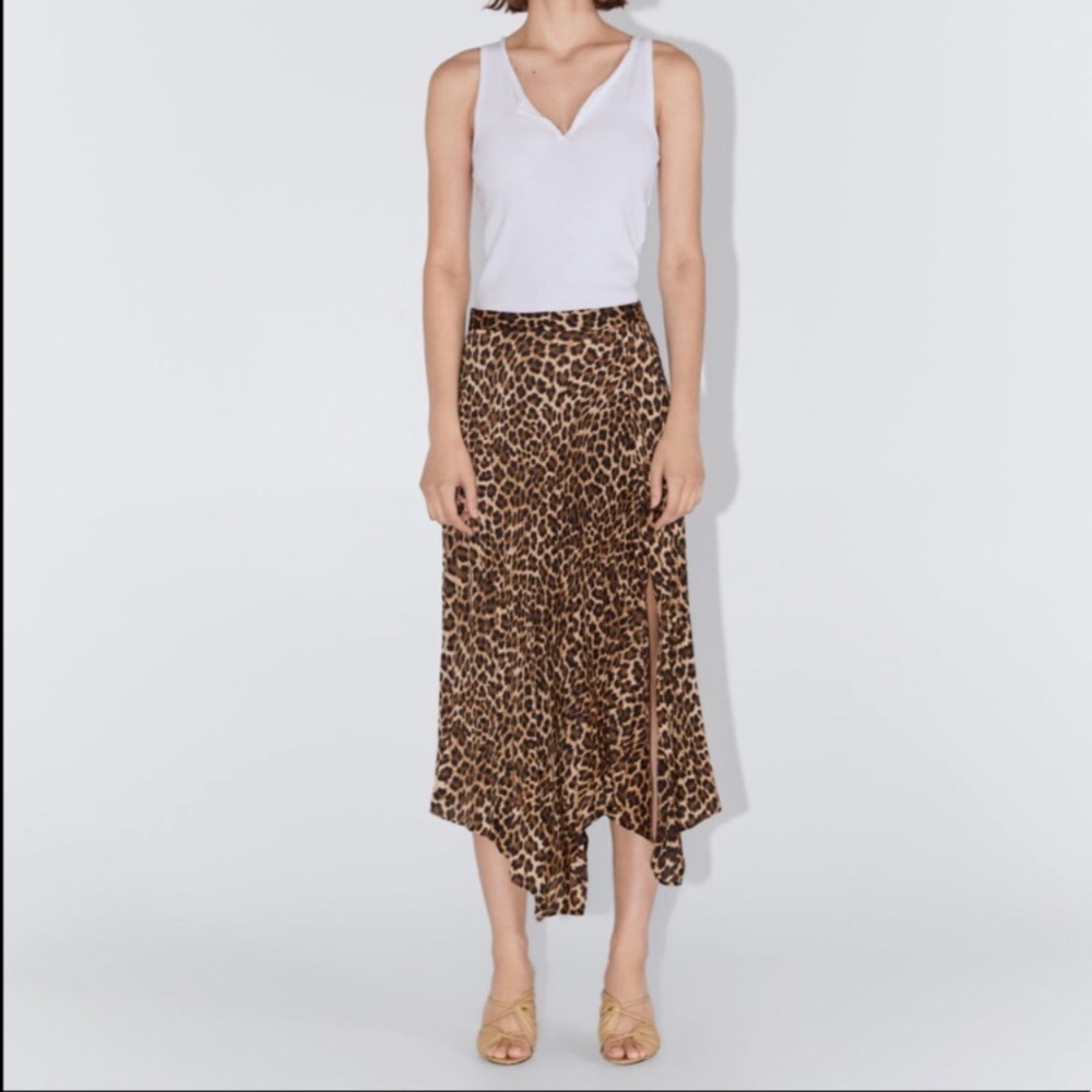 Zara Animal Print Pleated Asymmetrical Midi Skirt - Picture 2 of 10